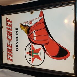 VINTAGE 1950 Texaco Fire Chief Gasoline sign. Steel, Porcelain sign.